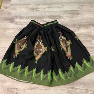 Deniable Von Fitch oblong Box Shop Shrunken Head Skirt Small